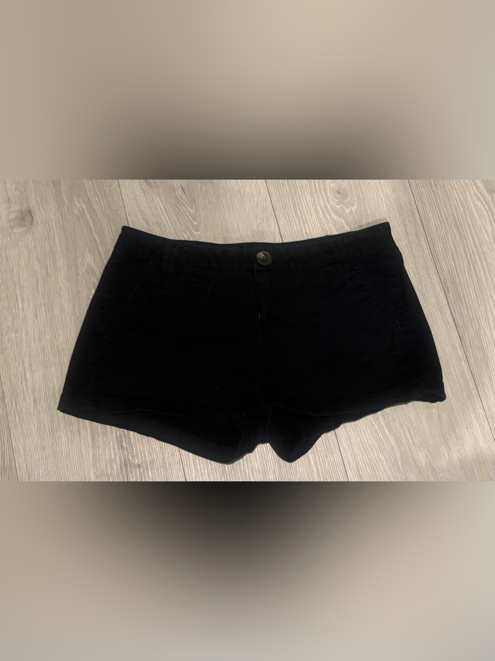 Express Women’s Black Chino Shorts 00